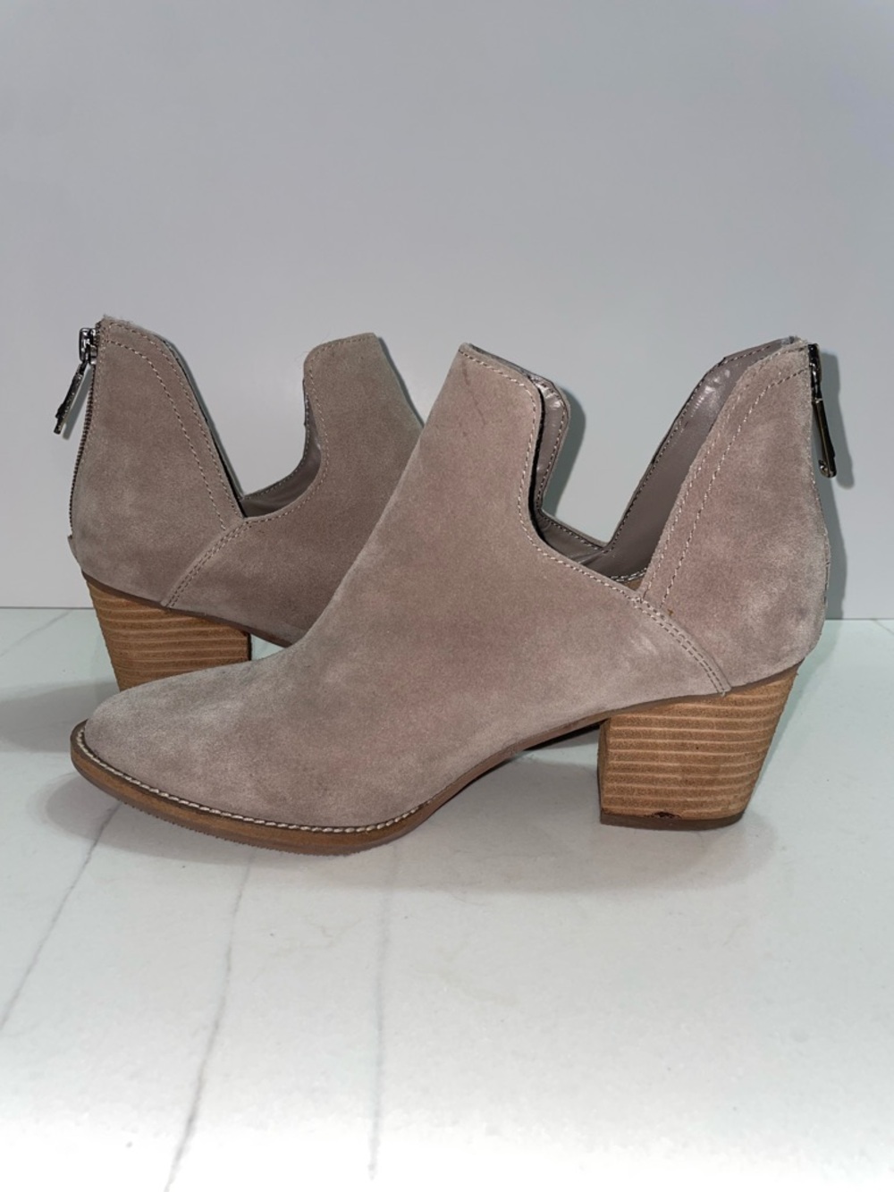 Blondo Neda Waterproof Suede Block Heel Ankle Booties Women’s Size 9 1/2